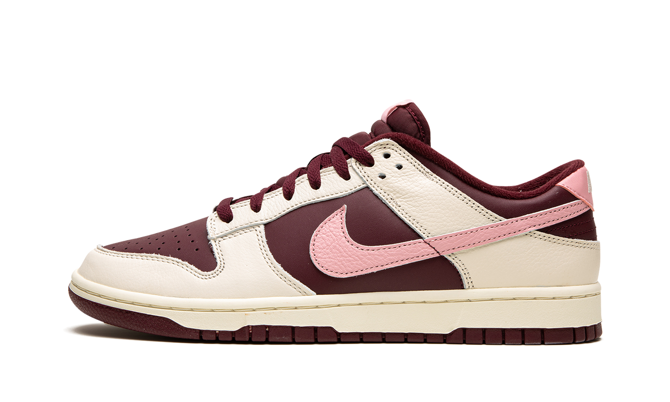 Nike Dunk Low Retro PRM "Valentine's Day 2023"