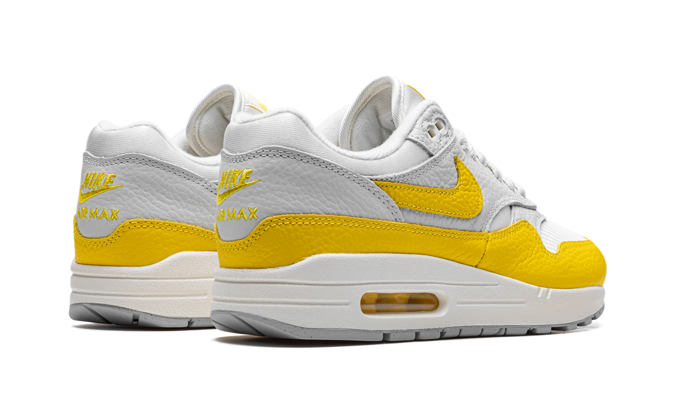 Nike Air Max 1 WMNS "Tour Yellow"