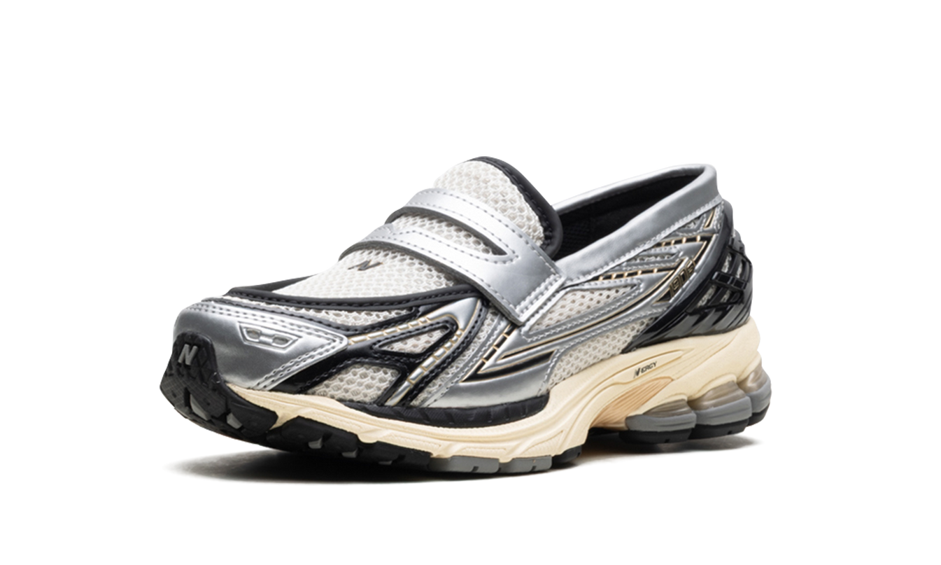 New Balance 1906L "Silver Metallic Cream"
