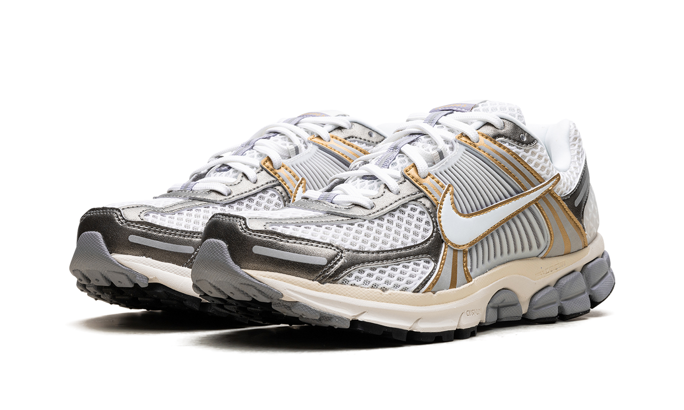 Zoom Vomero 5 „Platinum Tint Metallic Gold“