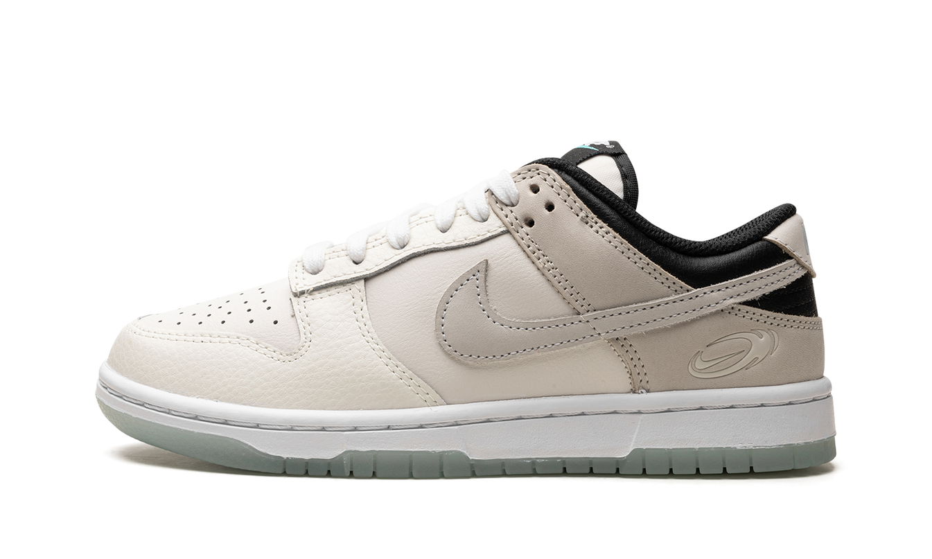 Nike Dunk Low WMNS "Supersonic"
