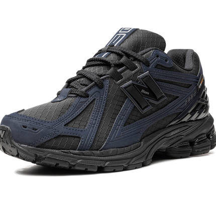 New Balance 1906R "Outerspace/Schwarz/Schwarz"