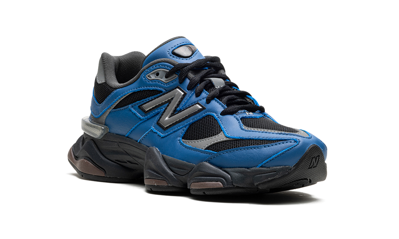 New Balance 9060 „BLAUER ACHAT“