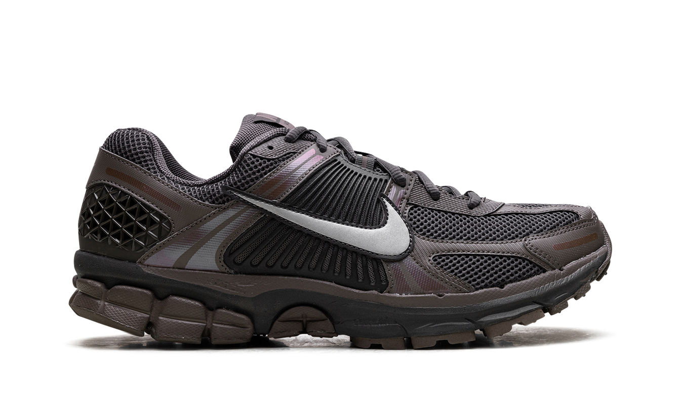 Zoom Vomero 5 "Cave Stone"