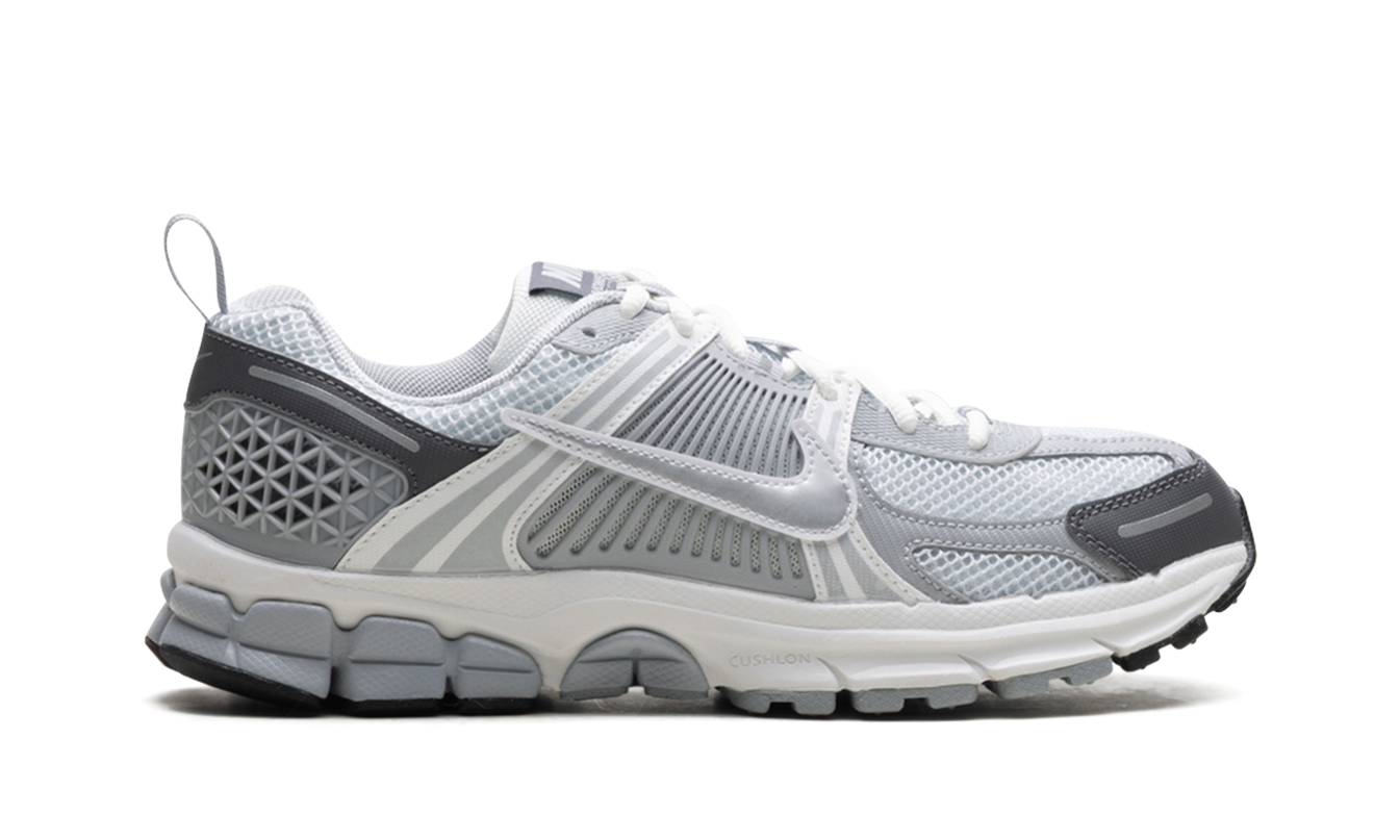 Zoom Vomero 5 „Pure Platinum“