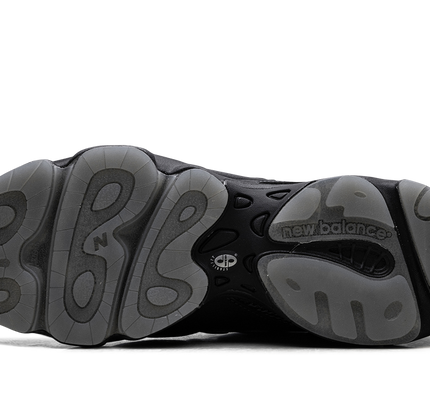 New Balance M1000 „Mondneujahr“