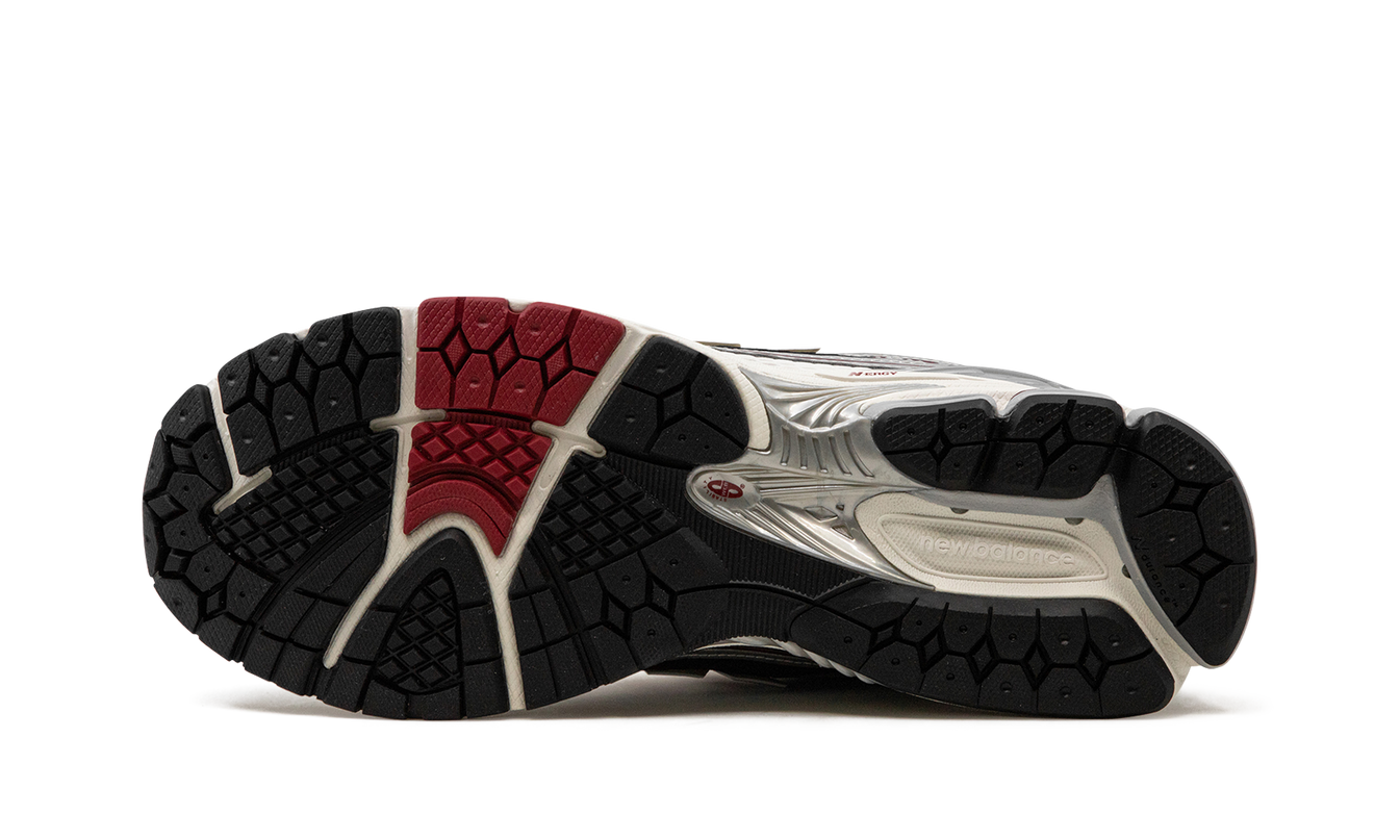 New Balance 1906R "Silver / Crimson"