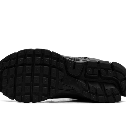 Nike Zoom Vomero 5 GS "Triple Black"