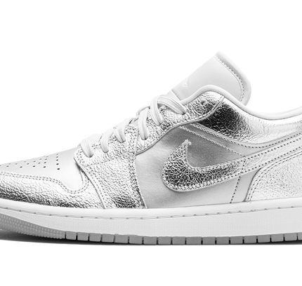 Air Jordan 1 Low SE WMNS "Metallic Silver"