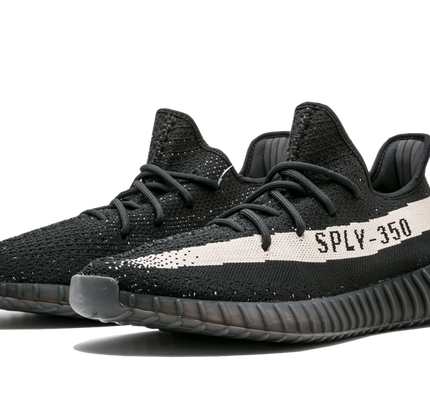 Yeezy Boost 350 V2 "Oreo"