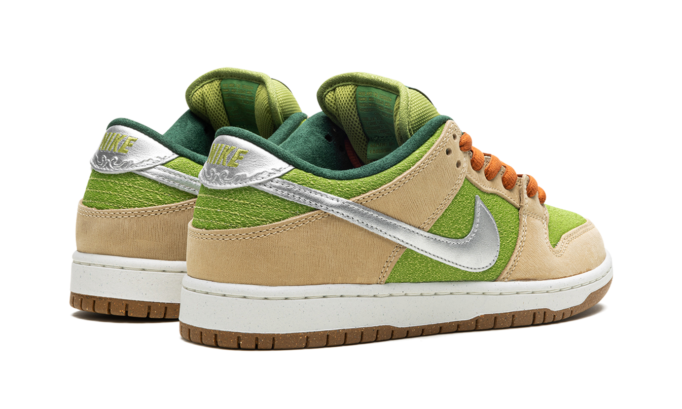Nike Dunk SB Low "Escargot"