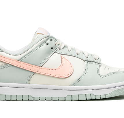 Nike Dunk Low WMNS "Barely Green"