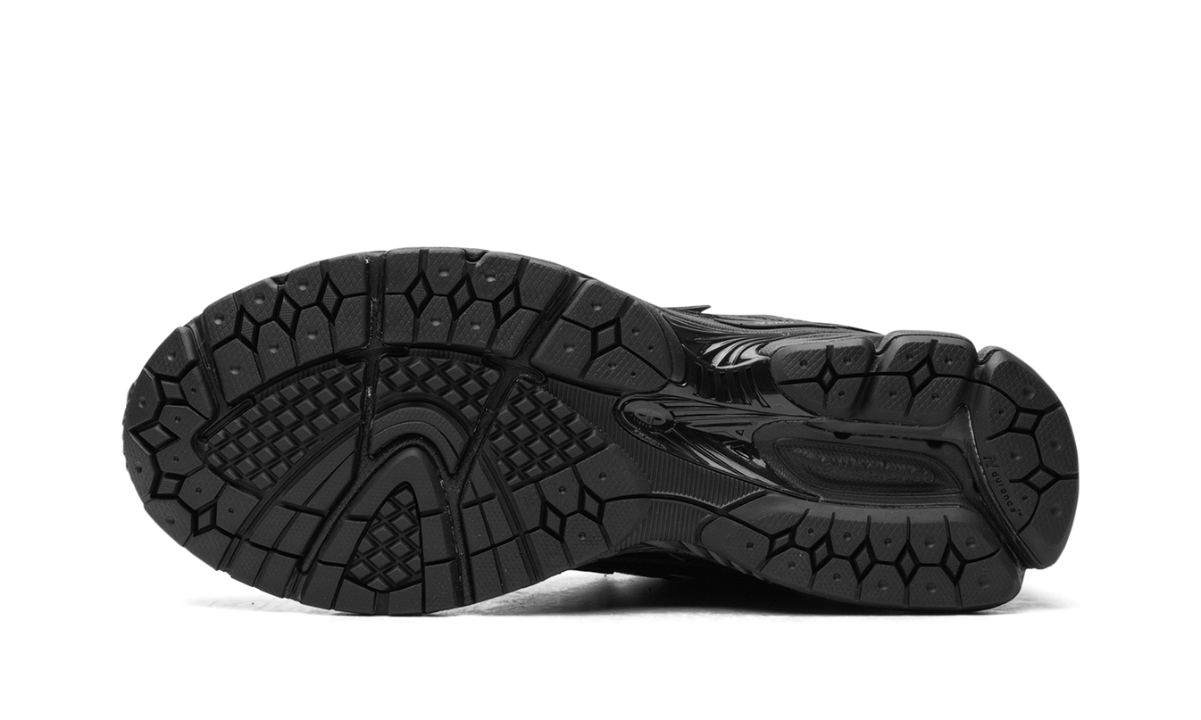 New Balance 1906 "Tripple Black"