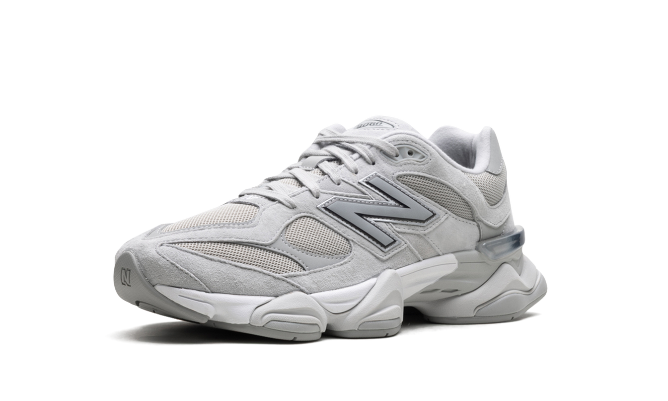 New Balance 9060 „Silber Metallic Grau“
