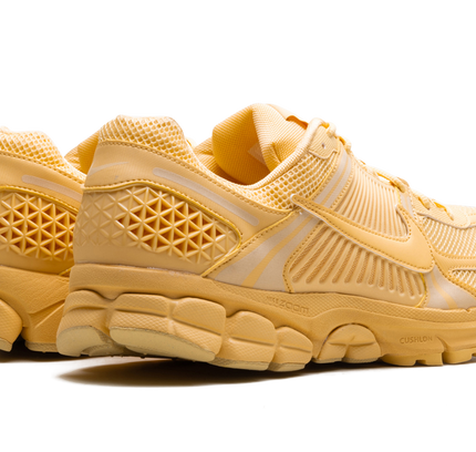 Nike Zoom Vomero 5 "Celestial Gold"