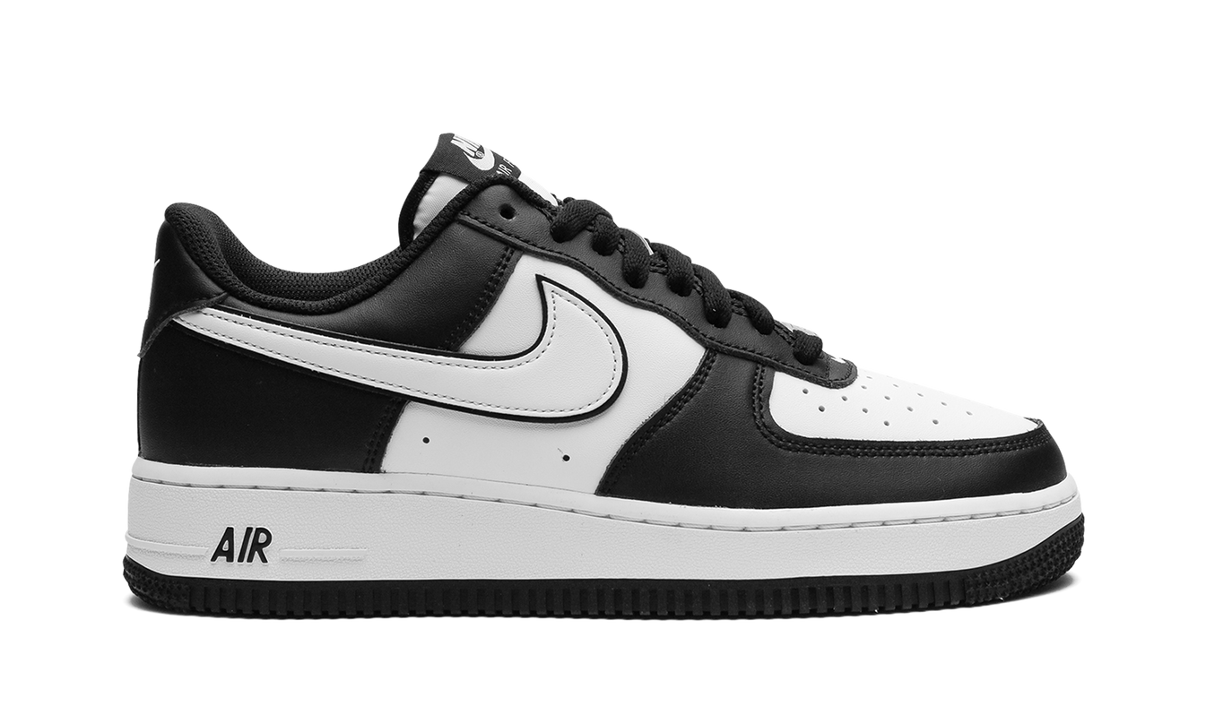 Nike Air Force 1 Low "Panda"