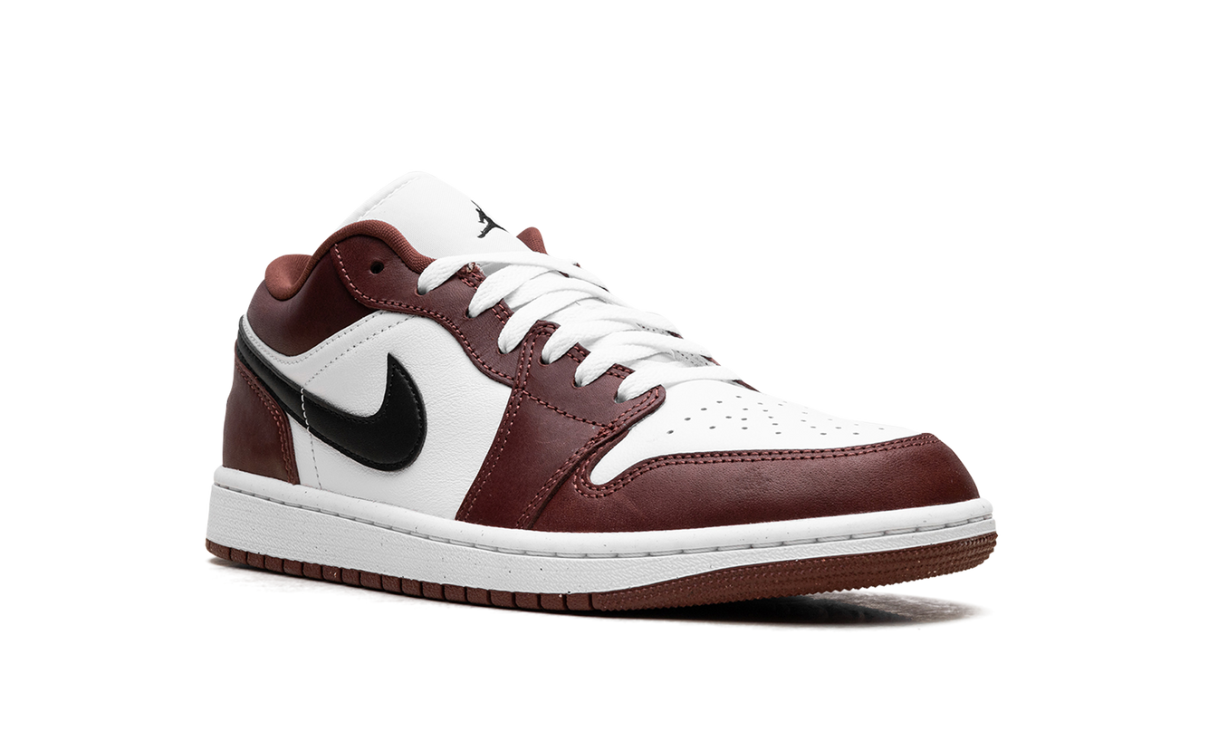 Air Jordan 1 Low SE "Dark Pony"