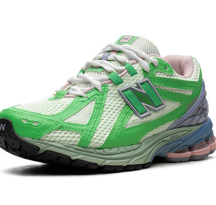 New Balance 1906R "Green Astral Purple"