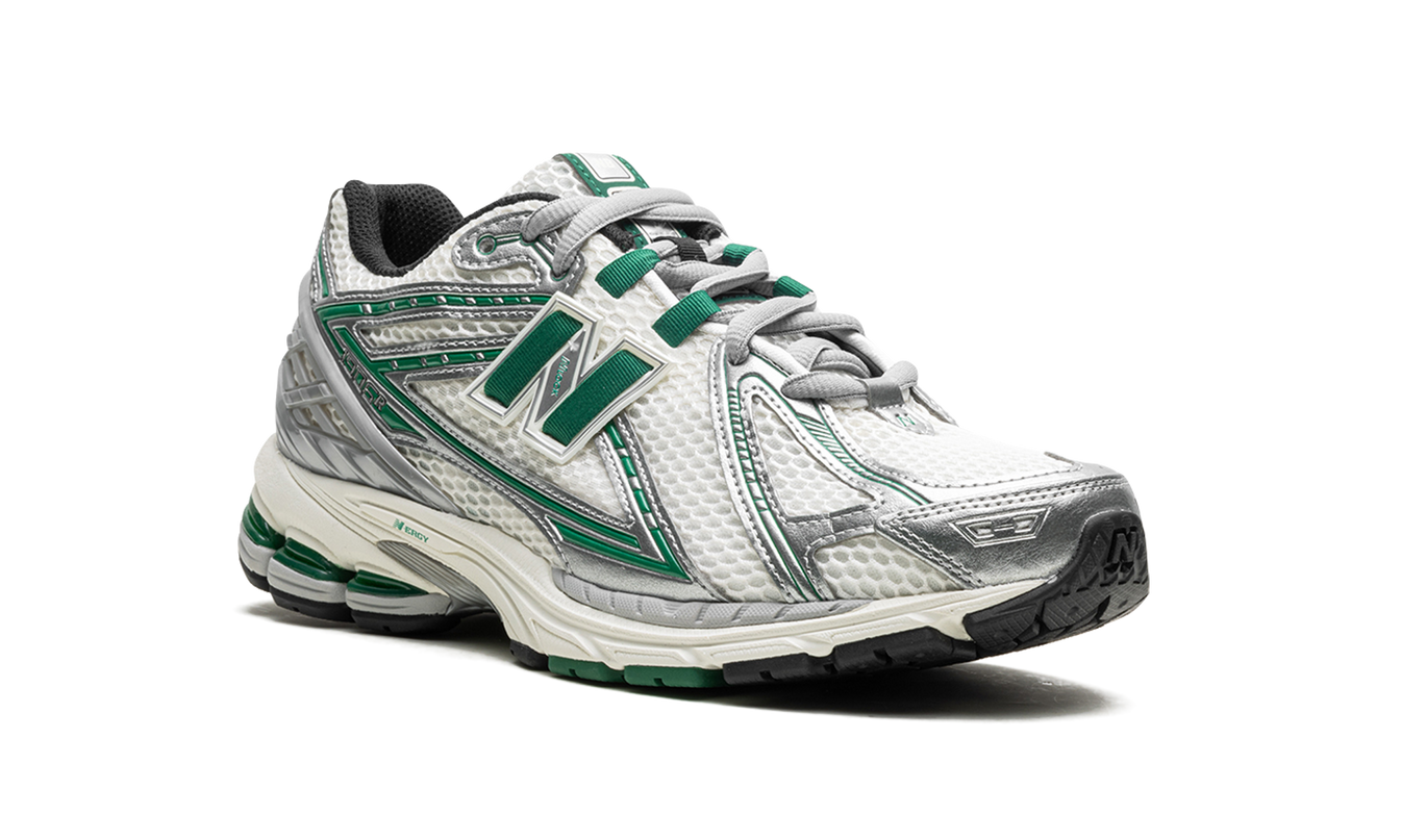New Balance 1906R "White Silver Green"