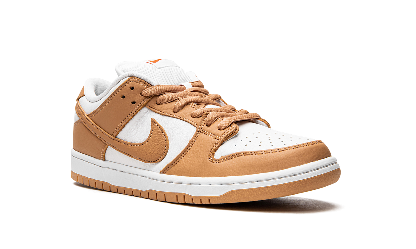 Nike Dunk SB Low "Light Cognac"