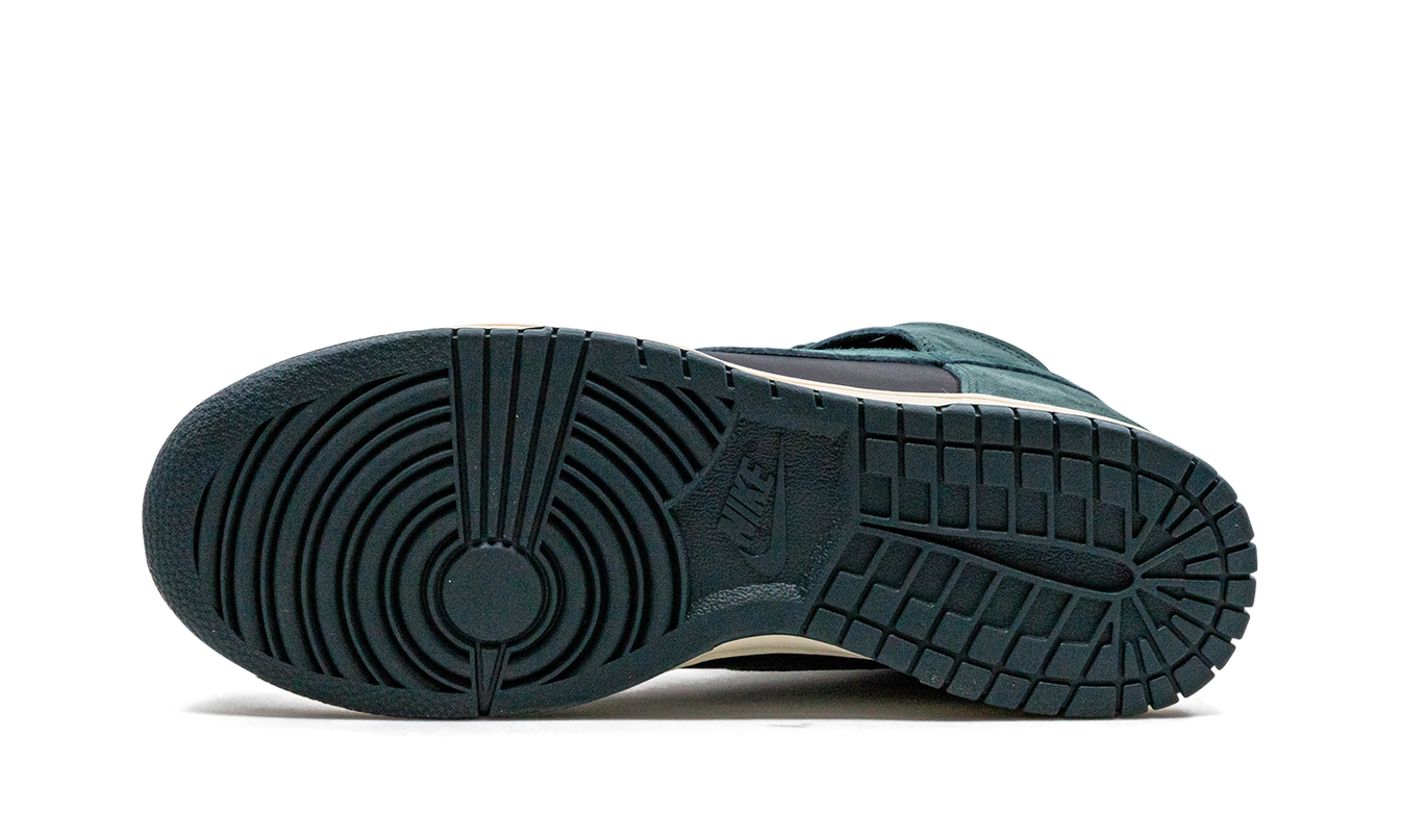 Nike Dunk High "Faded Spruce"