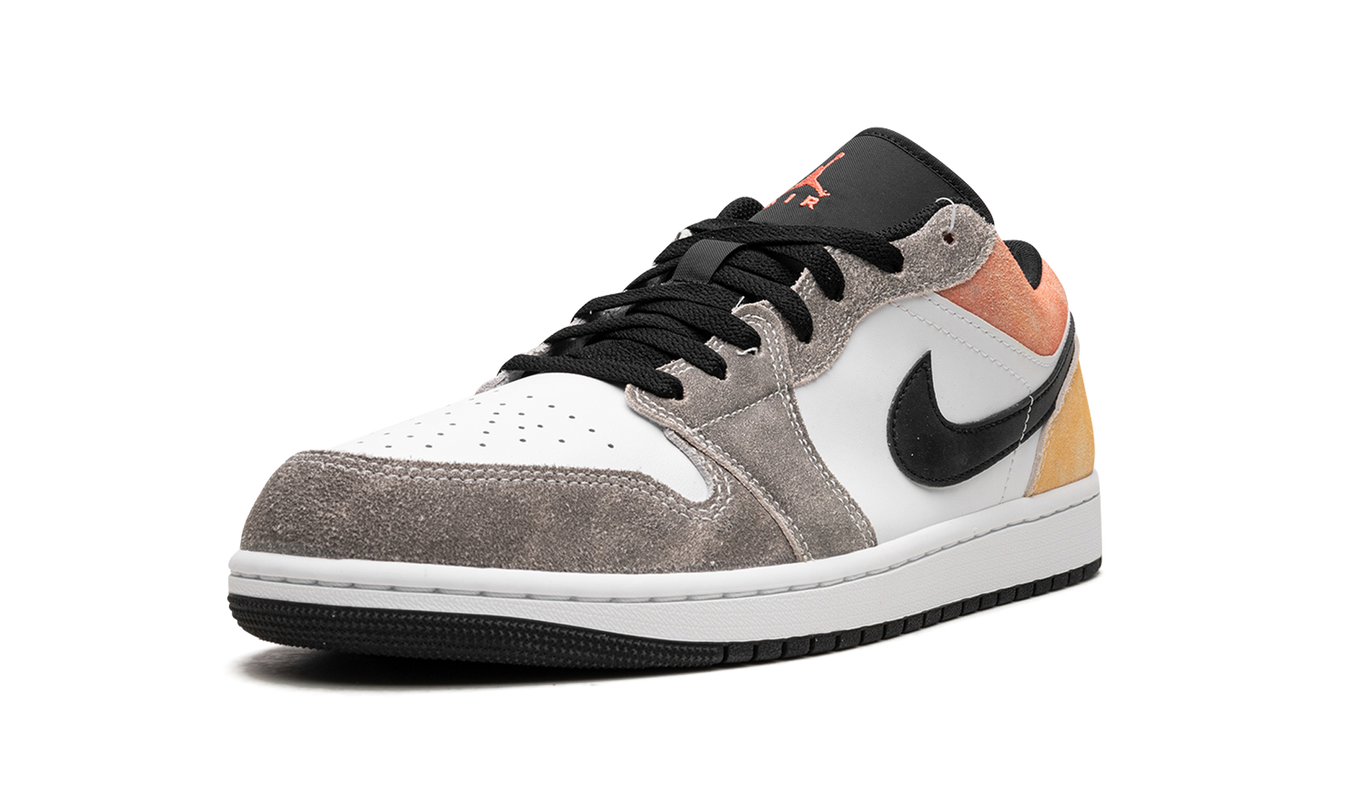 Air Jordan 1 Low SE "Flight Club"