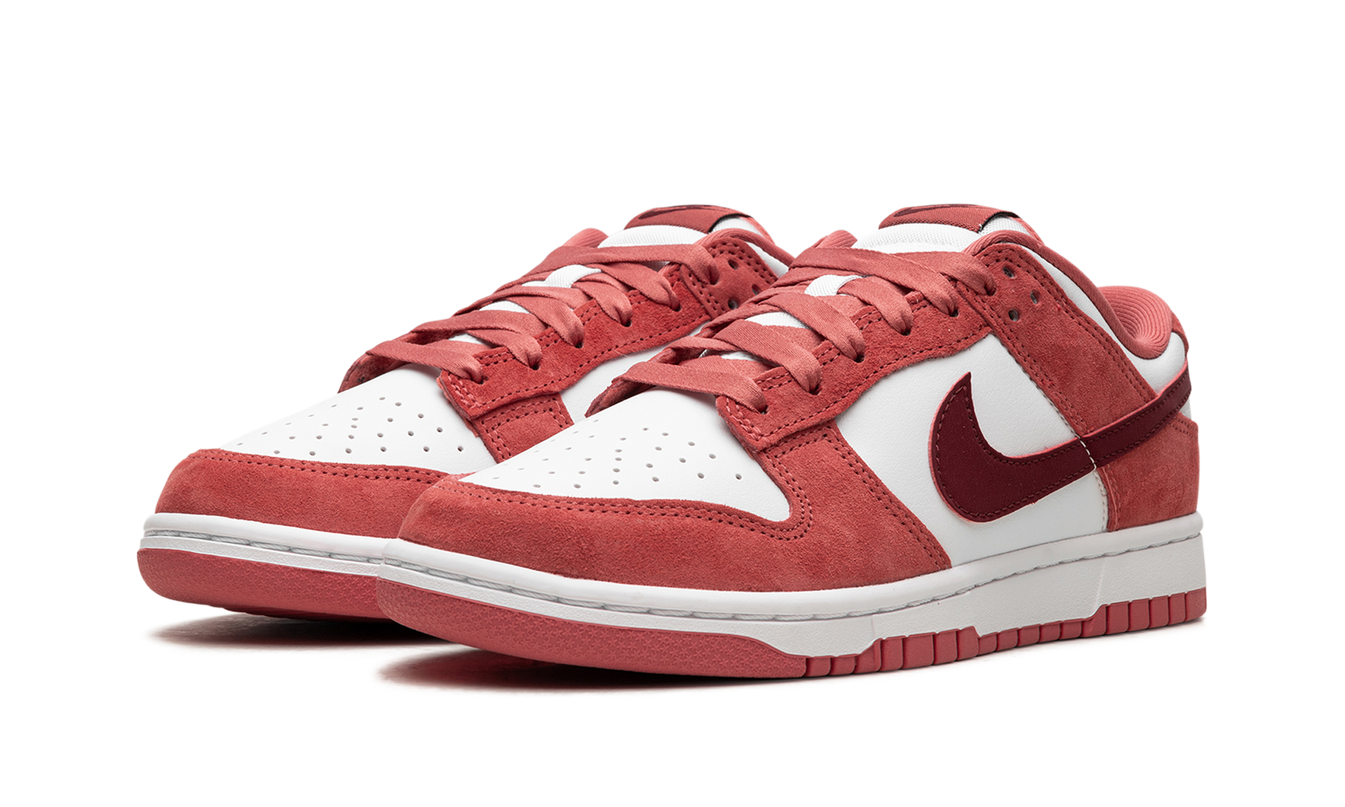 Nike Dunk Low WMNS "Valentine's Day"