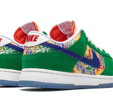 Nike Dunk Low "Foam Finger"