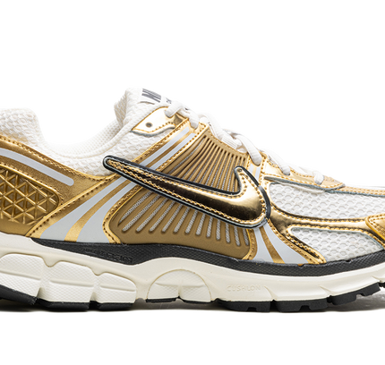 Nike Zoom Vomero 5 WMNS "Metallic Gold"