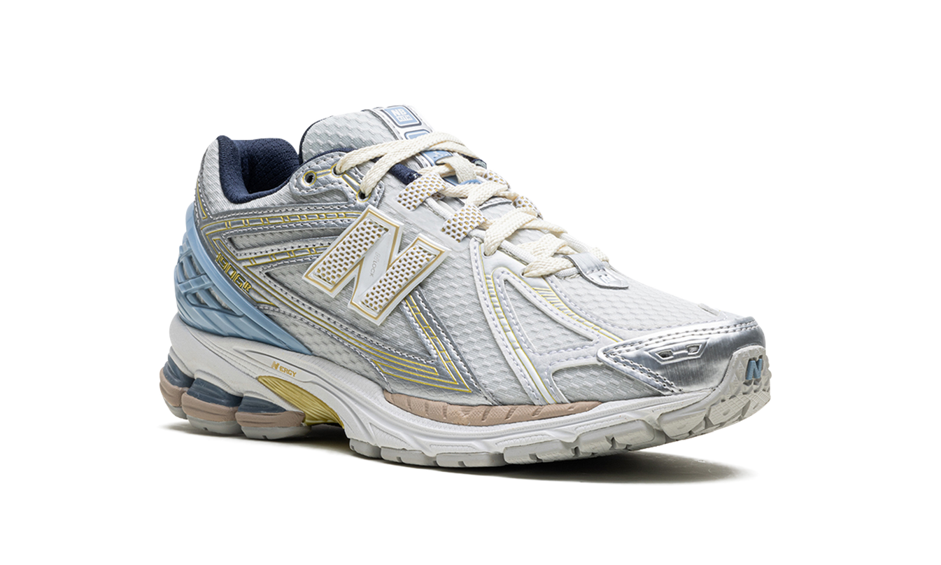New Balance 1906R "Kith - Weiß"