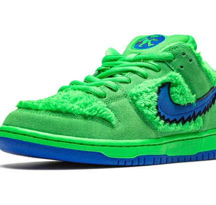 Nike Dunk SB Low "Grateful Dead - Green Bear"