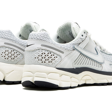 Nike Zoom Vomero 5 WMNS "Photon Dust"