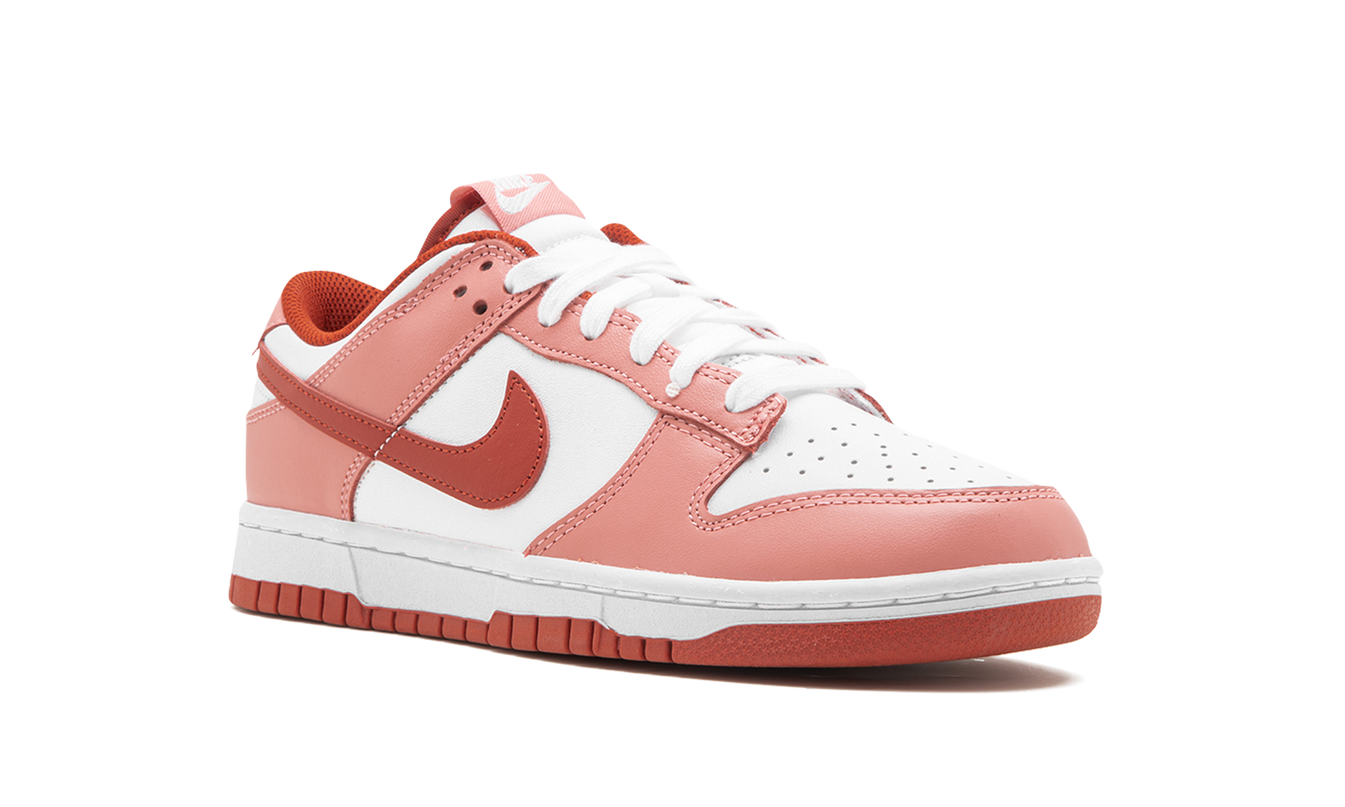 Nike Dunk Low WMNS "Red Stardust"