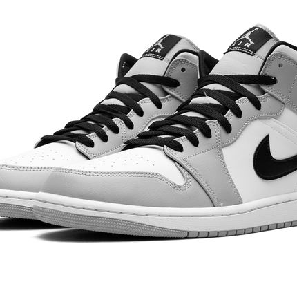 Air Jordan 1 Mid "Light Smoke Grey"