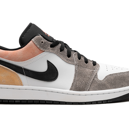 Air Jordan 1 Low SE "Flight Club"