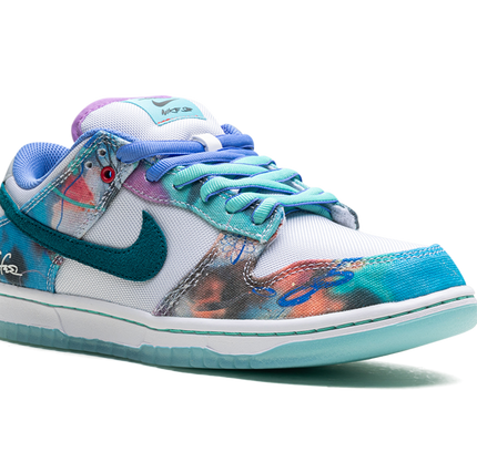 Nike Dunk Low SB "Futura Laboratories - Bleached Aqua"
