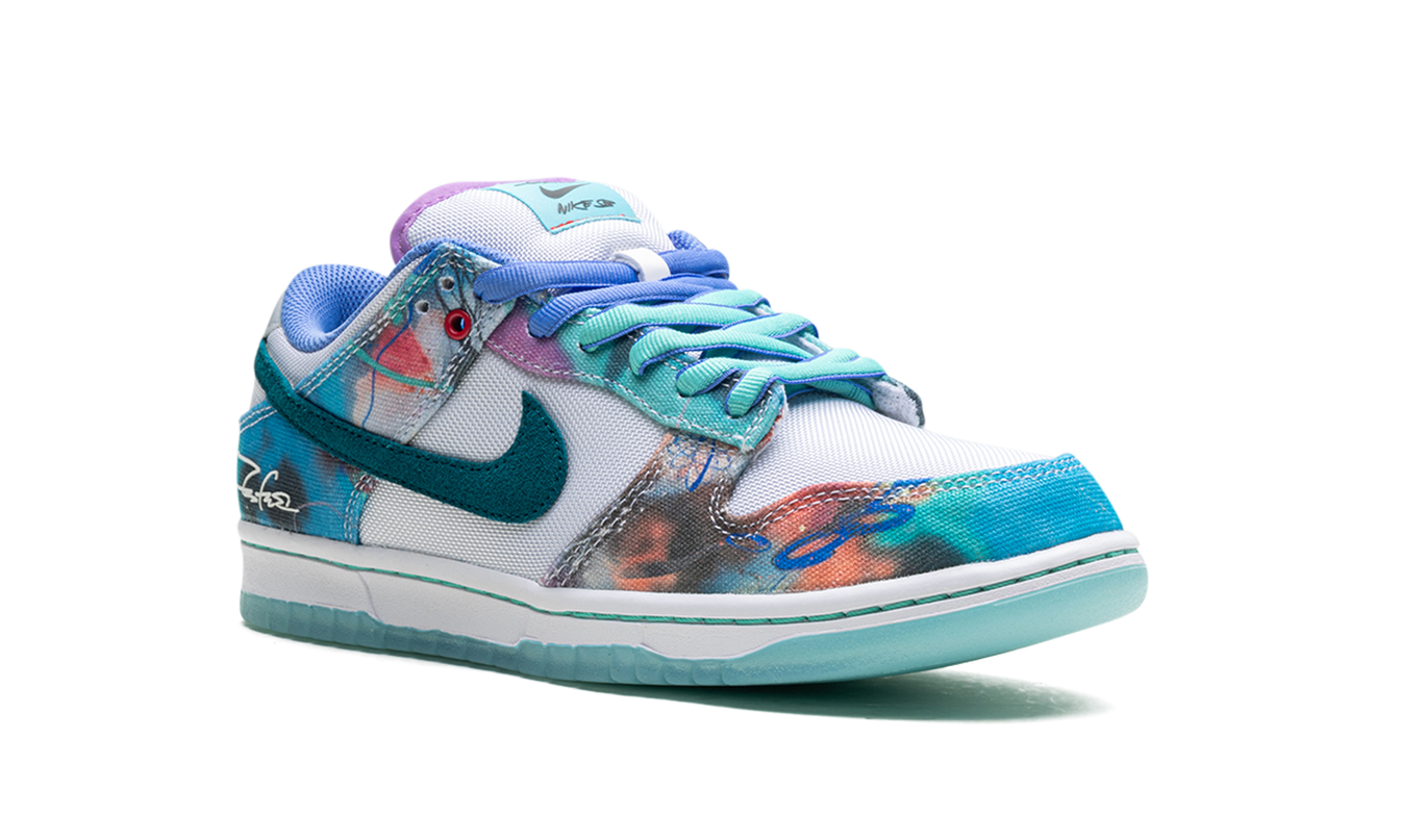 Nike Dunk Low SB "Futura Laboratories - Bleached Aqua"