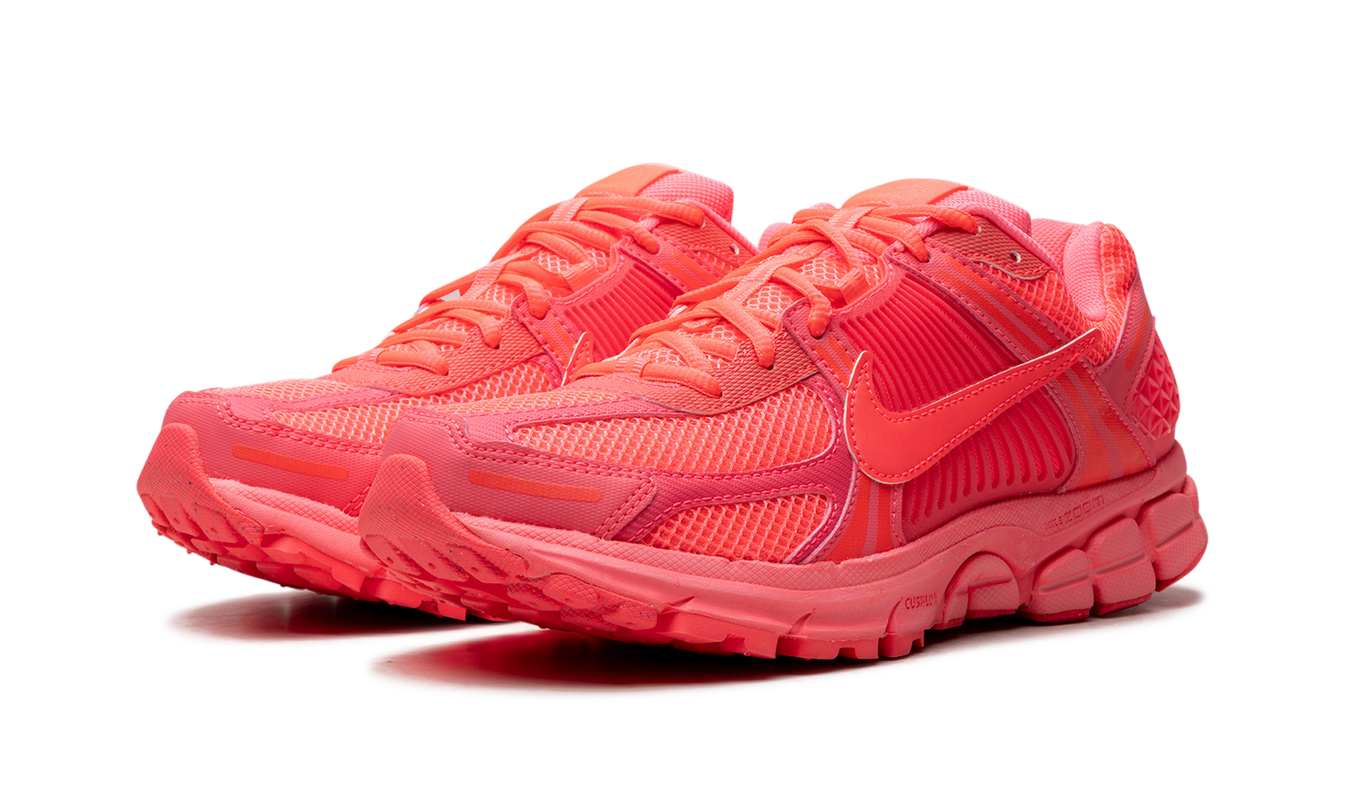 Nike Zoom Vomero 5 "Hot Punch"