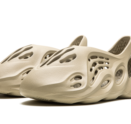 Yeezy Foam Runner „Stone Salt“