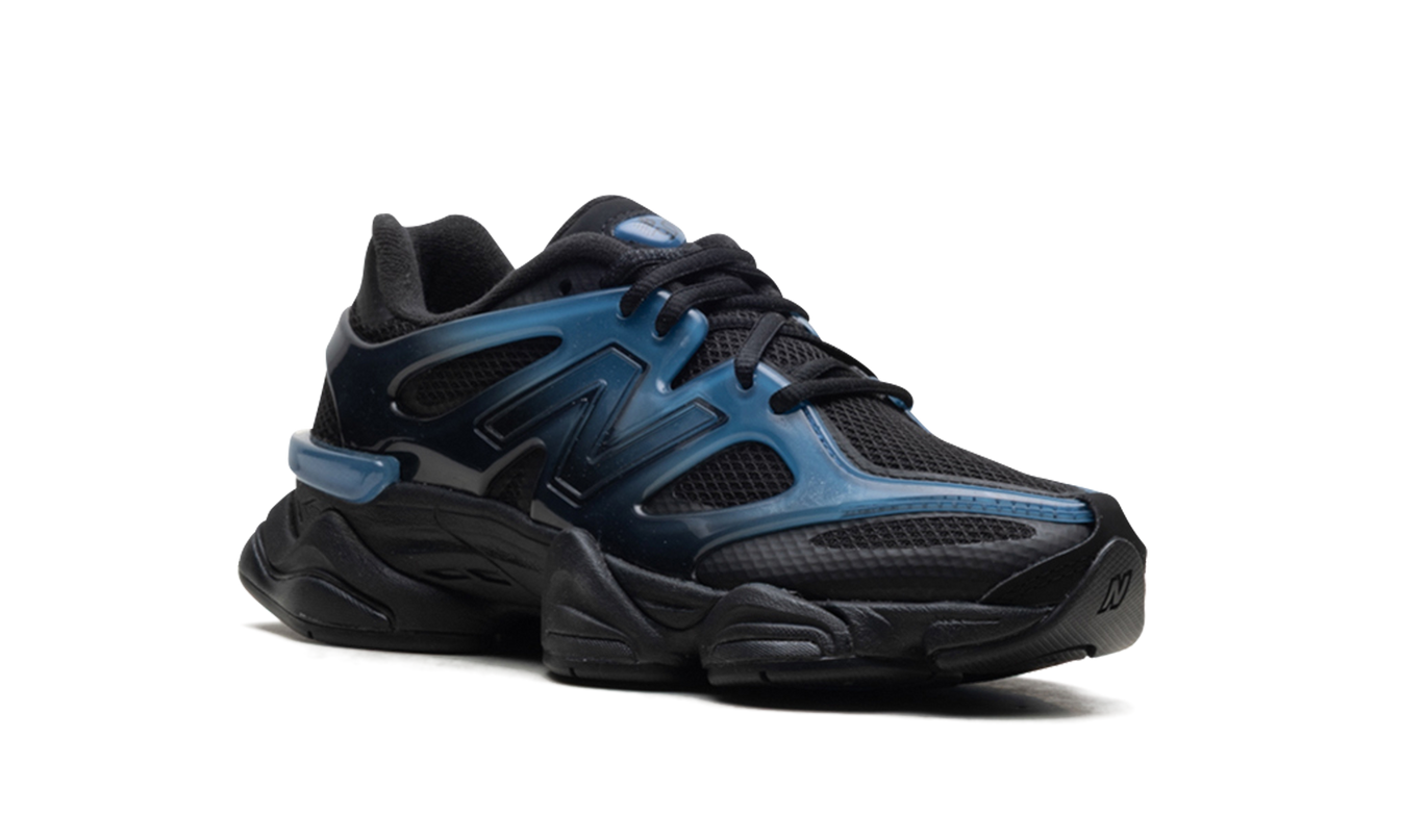 New Balance 9060 „Marineblau-Schwarz-Farbverlauf“