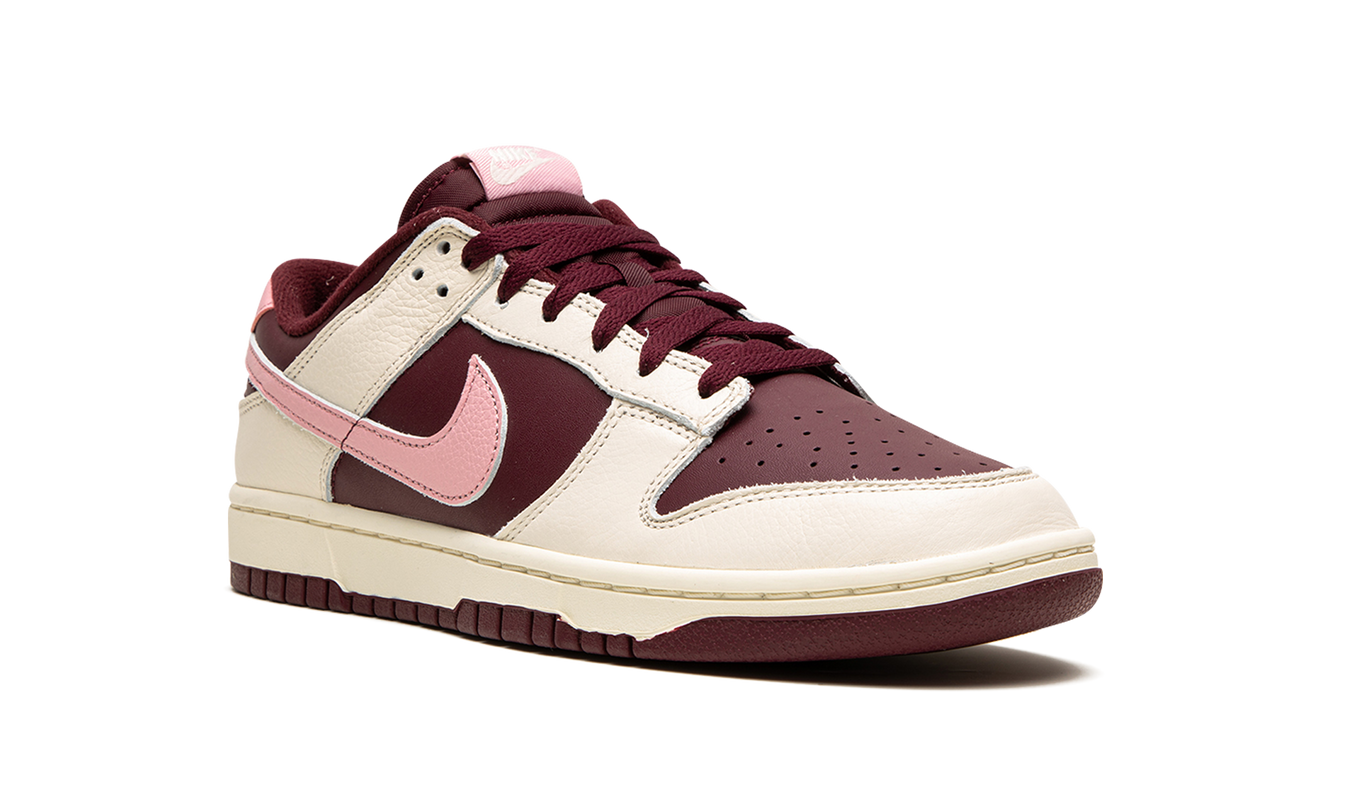 Nike Dunk Low Retro PRM "Valentine's Day 2023"
