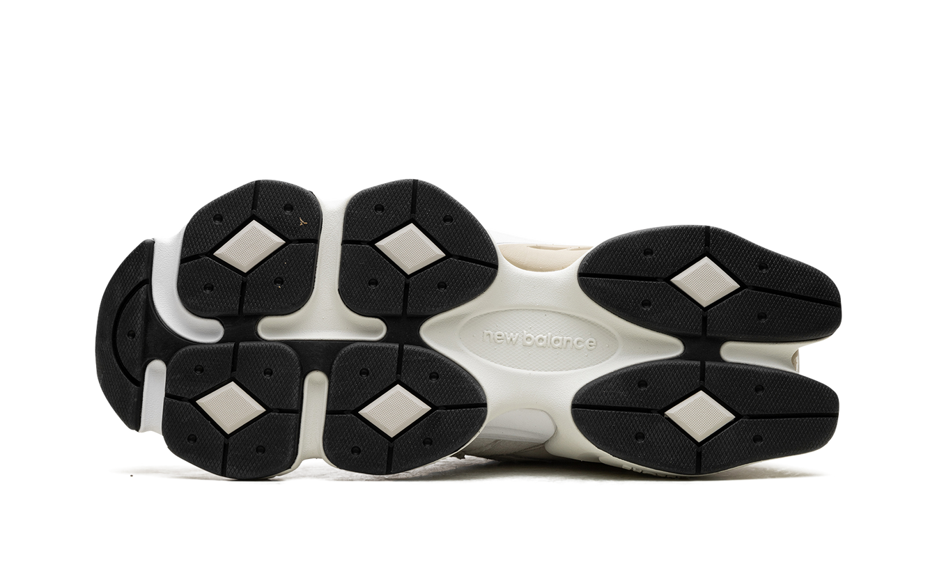 New Balance 9060 "Sea Salt / Moonbeam"