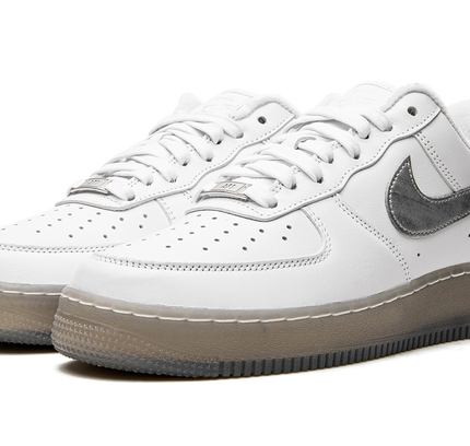 Nike Air Force 1 "White / Metallic Silver"