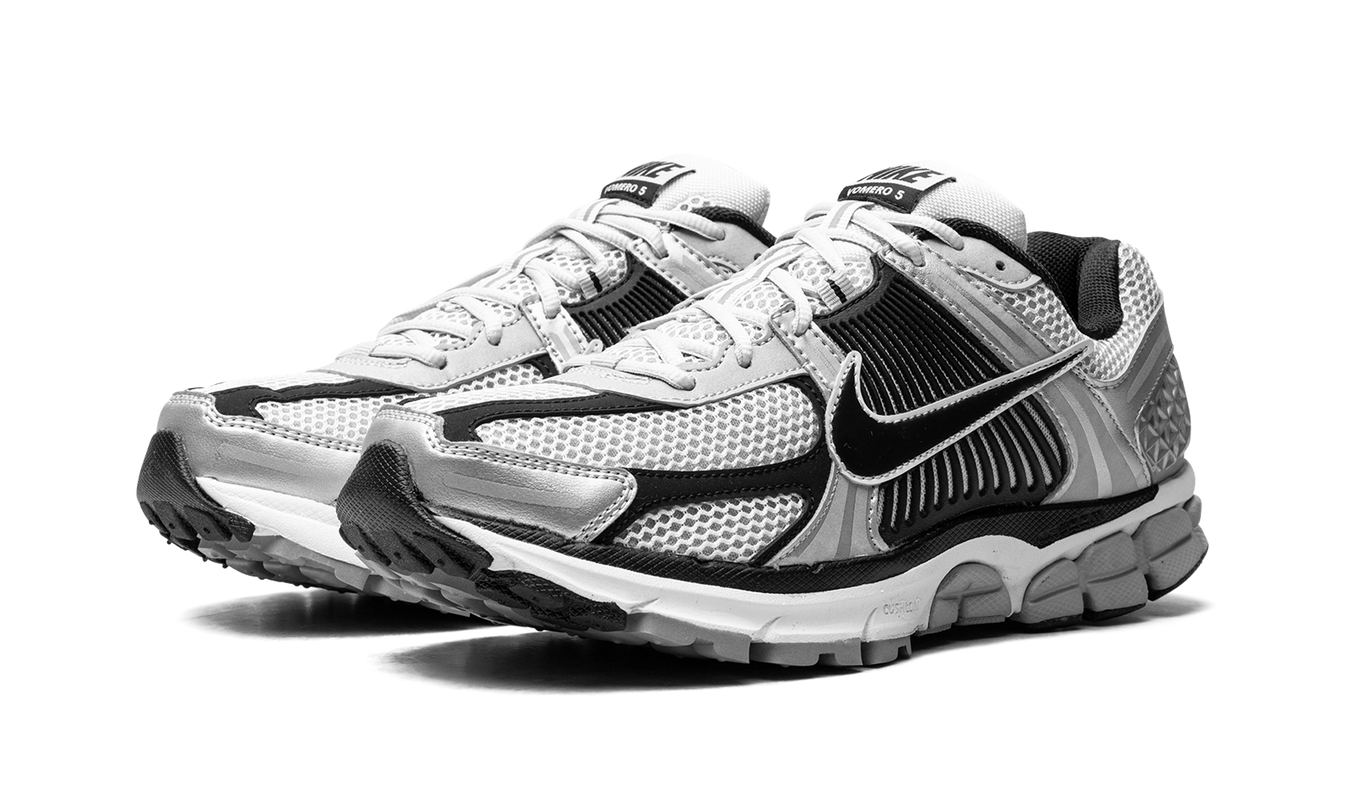 Zoom Vomero 5 „Metallic Silber Schwarz“
