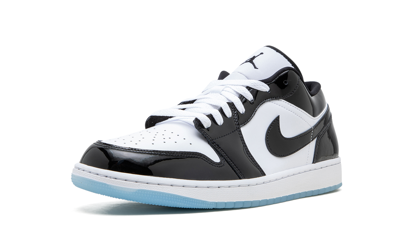 Air Jordan 1 Low SE "Concord"