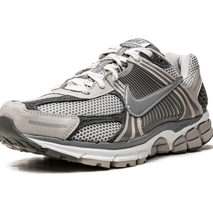 Nike Zoom Vomero 5 "Iron Ore"