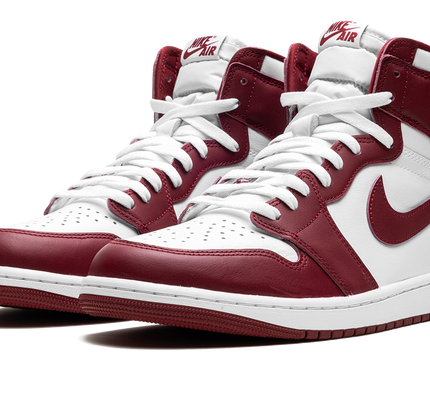 Air Jordan 1 Retro High OG "Team Red"