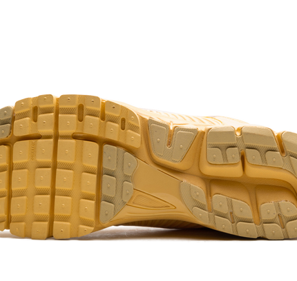 Nike Zoom Vomero 5 "Celestial Gold"