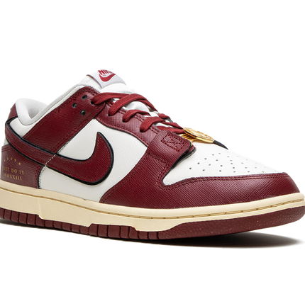 Nike Dunk Low WMNS "Just Do it - Team Red"