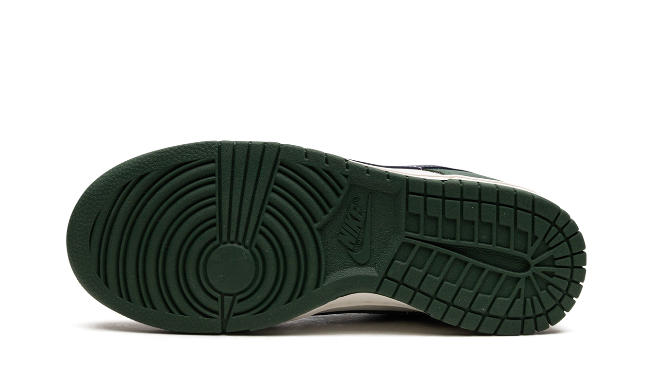 Nike Dunk Low WMNS "Gorge Green"